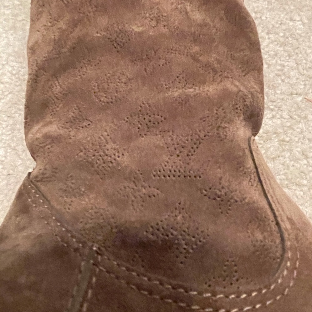 Louis Vuitton Tan Perforated Emblem Suede Boots - Picture 16 of 16